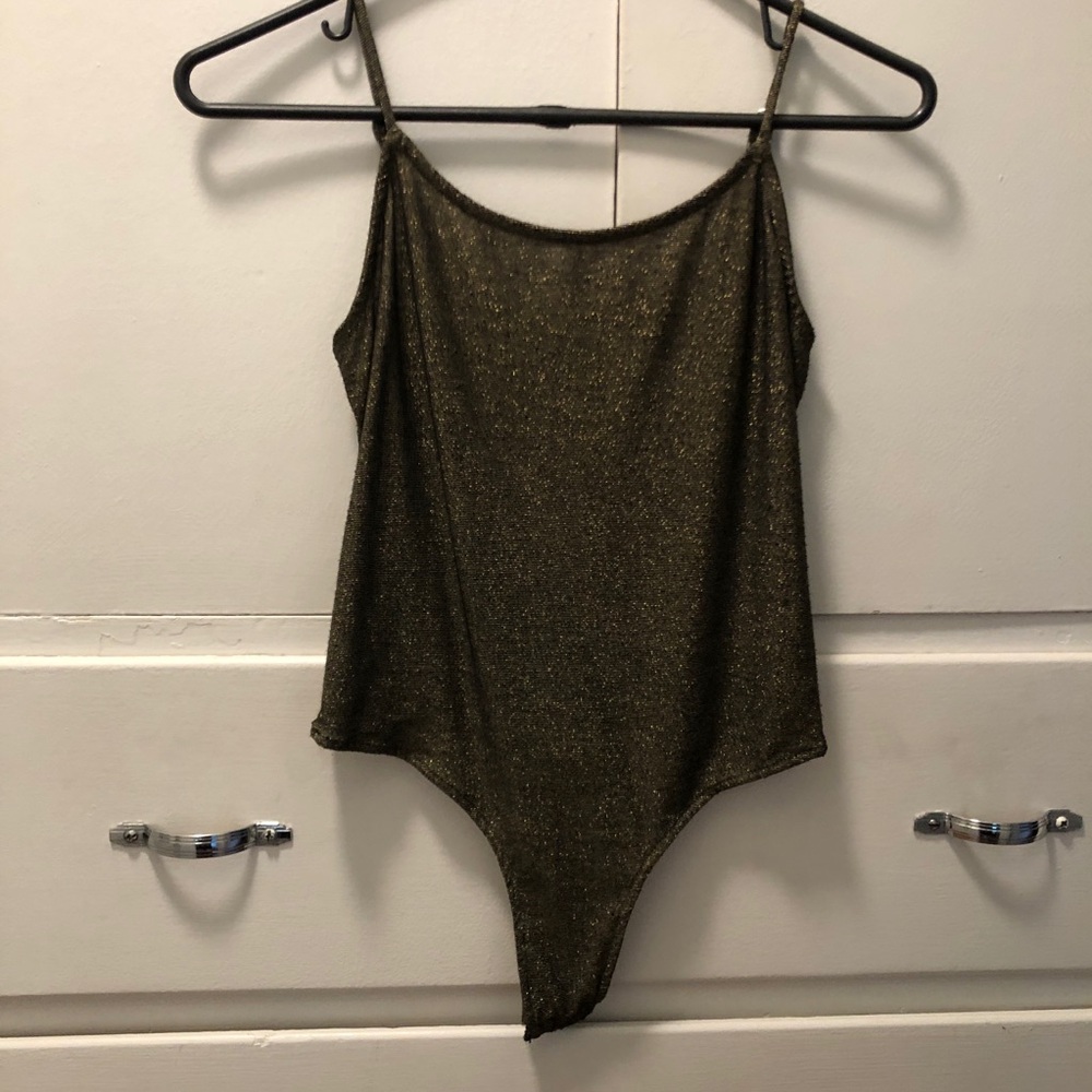 NWT Dance & Marvel gold glitter spaghetti strap thing bodysuit - size small